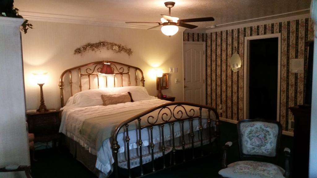 Rooster Hill Guest House Port Angeles Buitenkant foto
